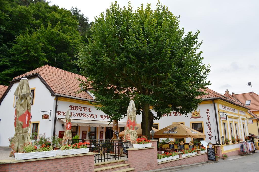 Hotel Koruna Karlštejn Extérieur photo