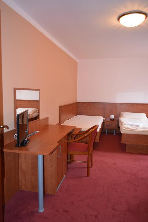 Hotel Koruna Karlštejn Chambre photo