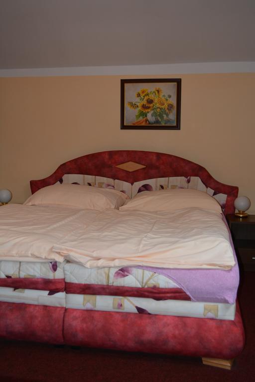 Hotel Koruna Karlštejn Chambre photo